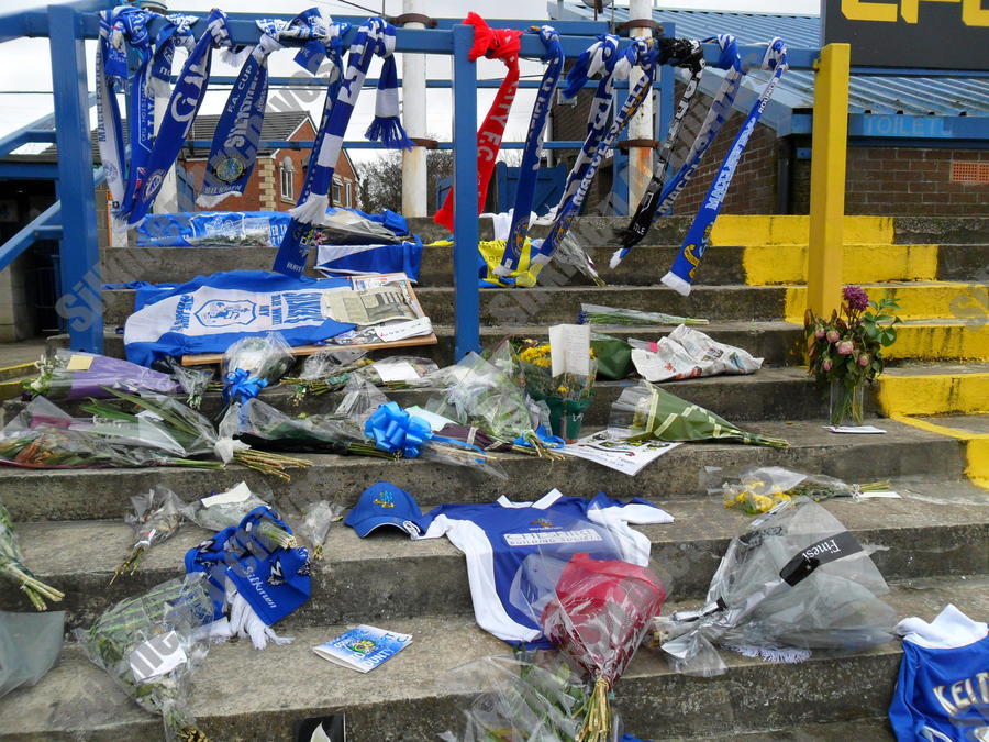 2. Fans' Tributes